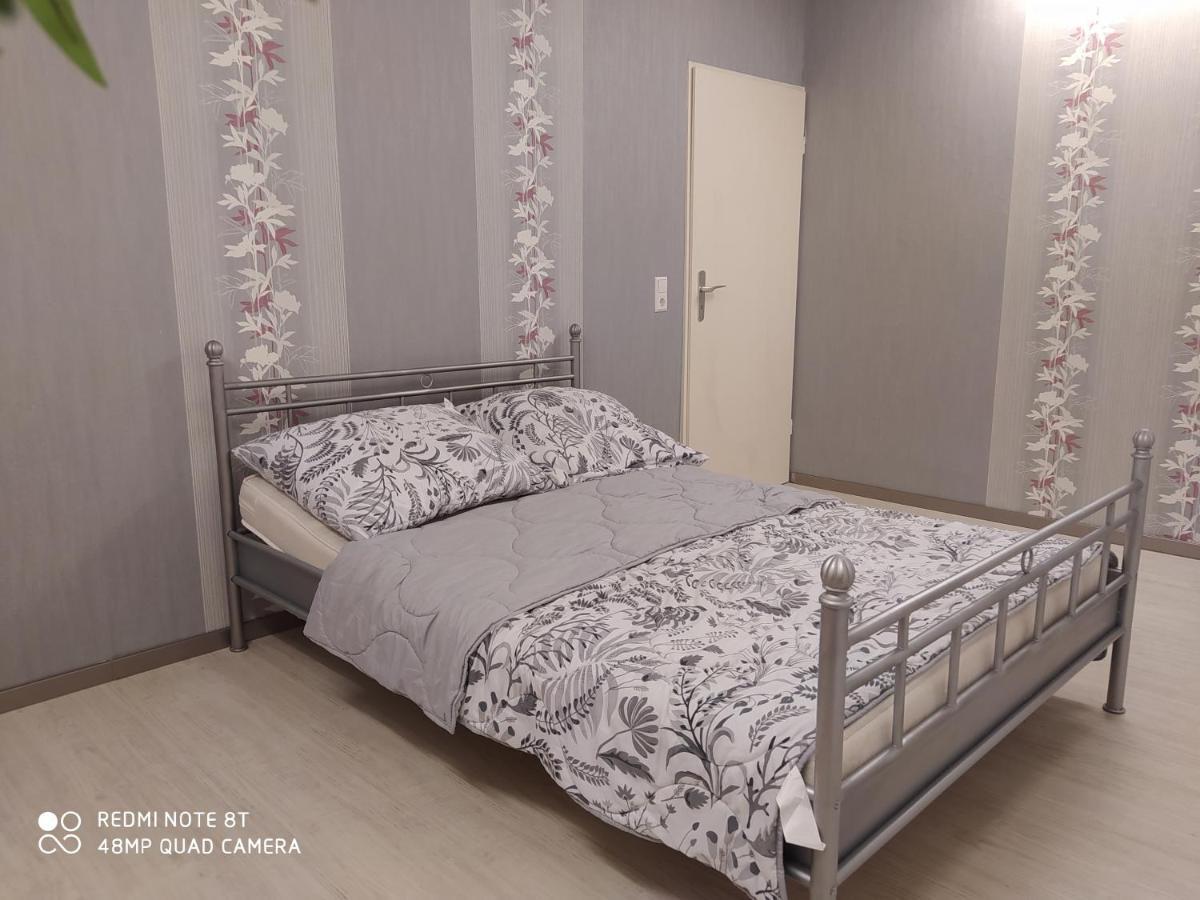Apartment Park Mit Pool Und 3 Schlafzimmer *