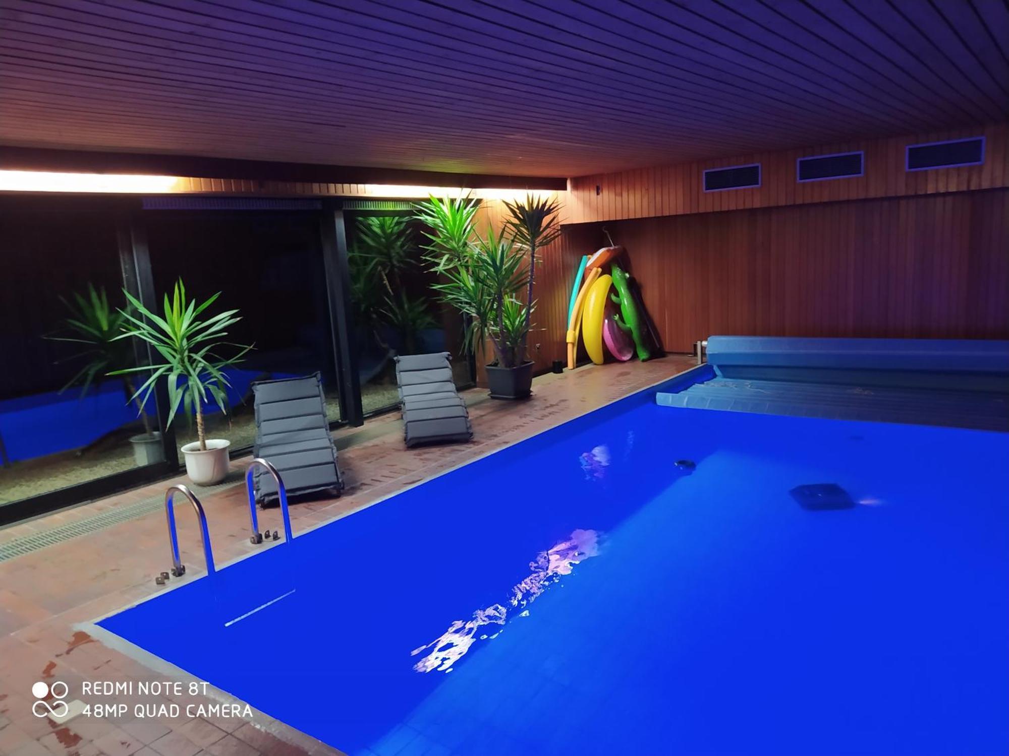 Park Mit Pool Und 3 Schlafzimmer Uelzen
